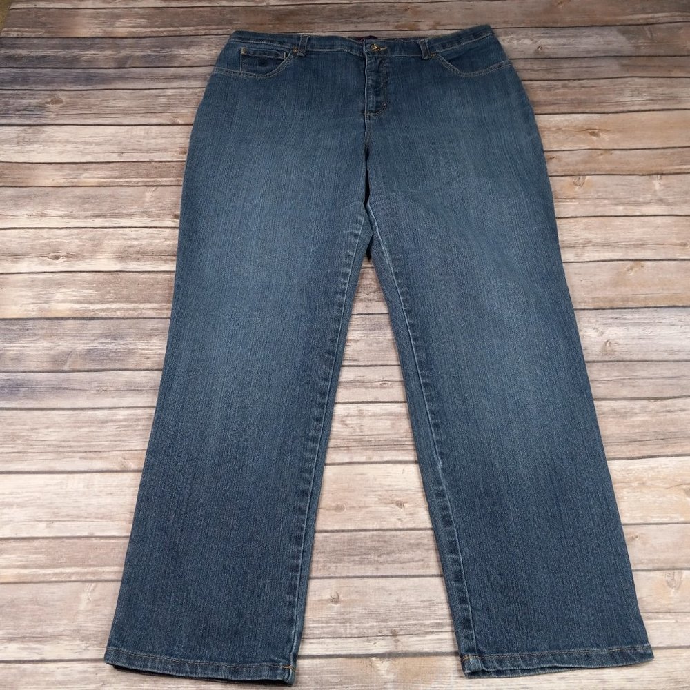Gloria Vanderbilt 16P Amanda Jeans Tapered Leg Lightly Distressed - Picture 4 of 6